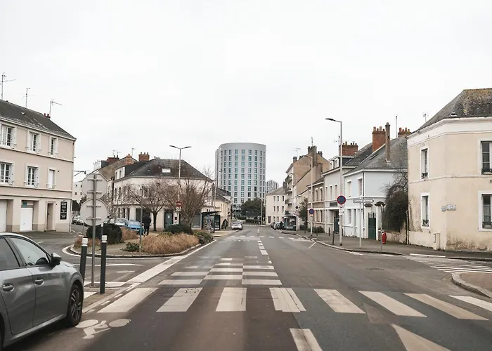 Cinecosy - Gare D'angers Et Chateau *